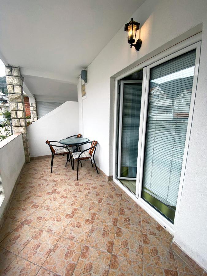 Apartments Marijana ติวัต ภายนอก รูปภาพ