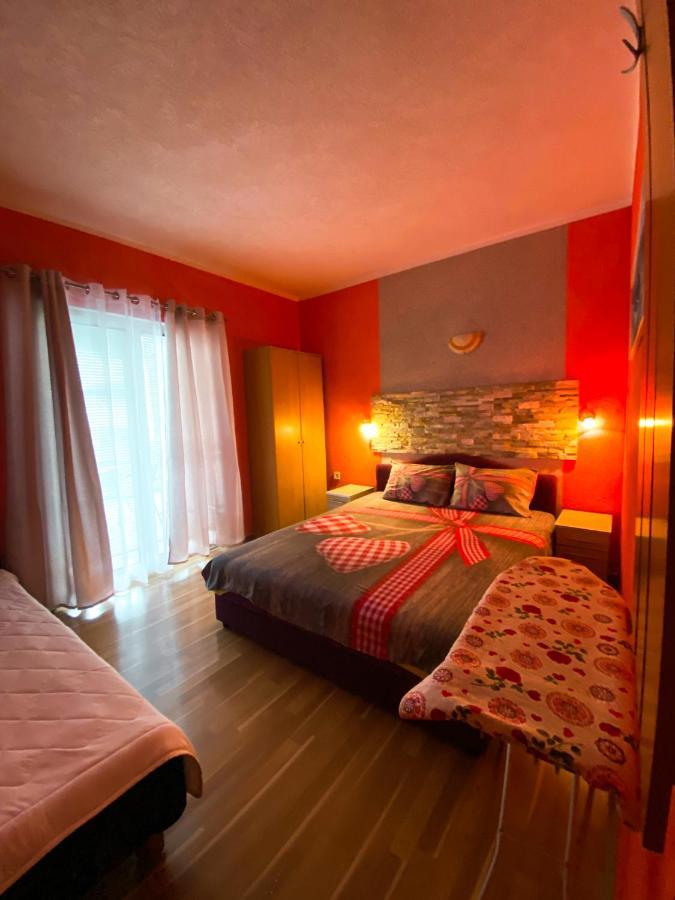 Apartments Marijana ติวัต ภายนอก รูปภาพ