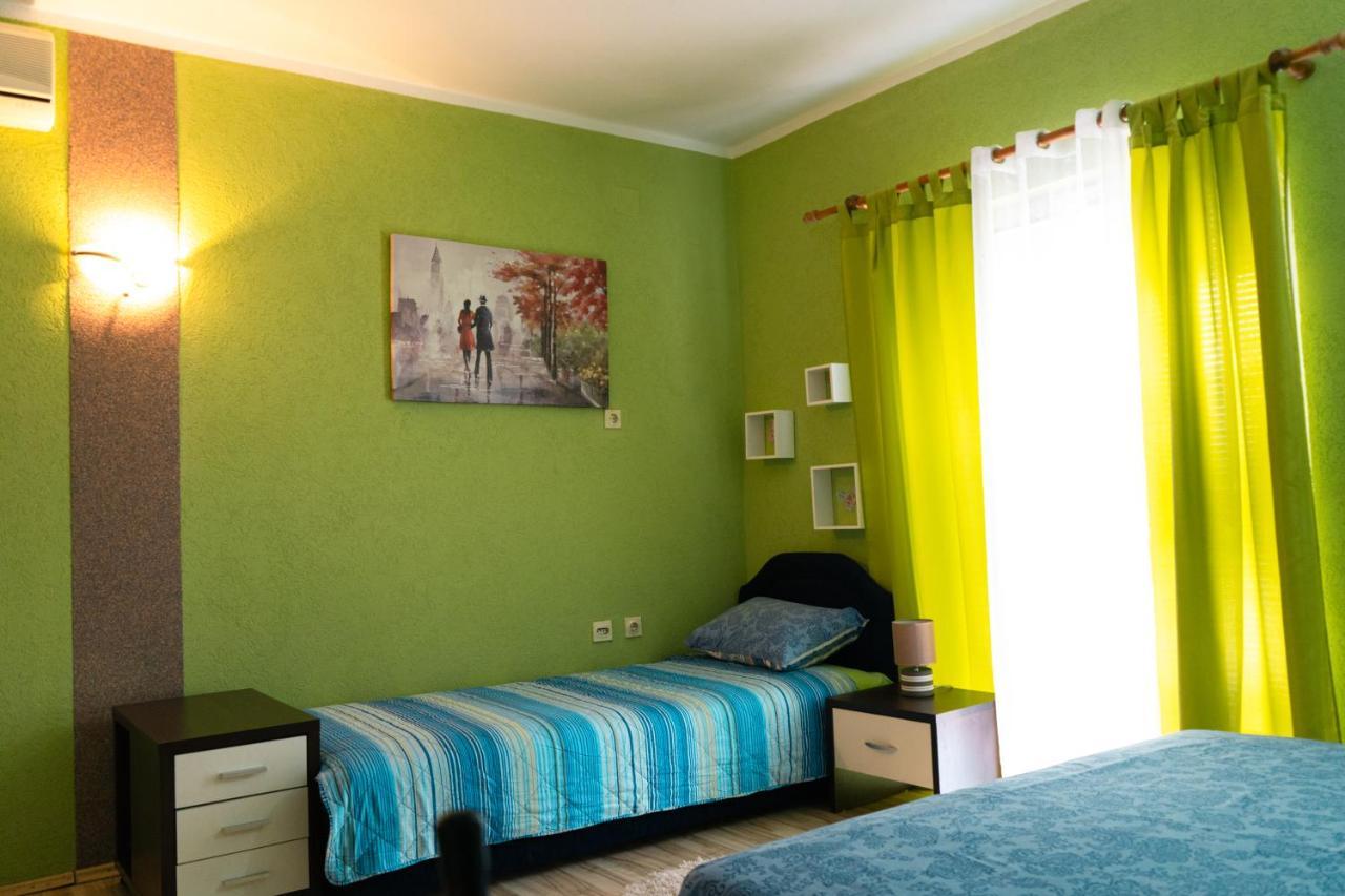 Apartments Marijana ติวัต ภายนอก รูปภาพ
