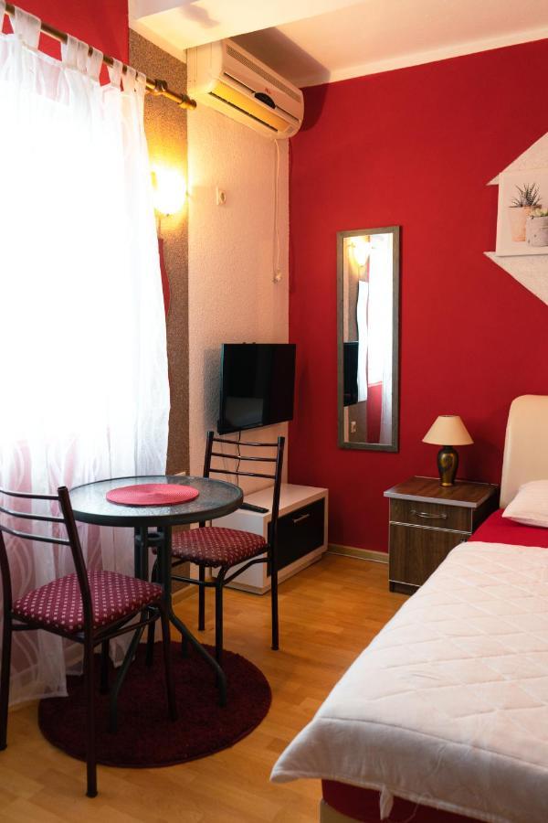 Apartments Marijana ติวัต ภายนอก รูปภาพ