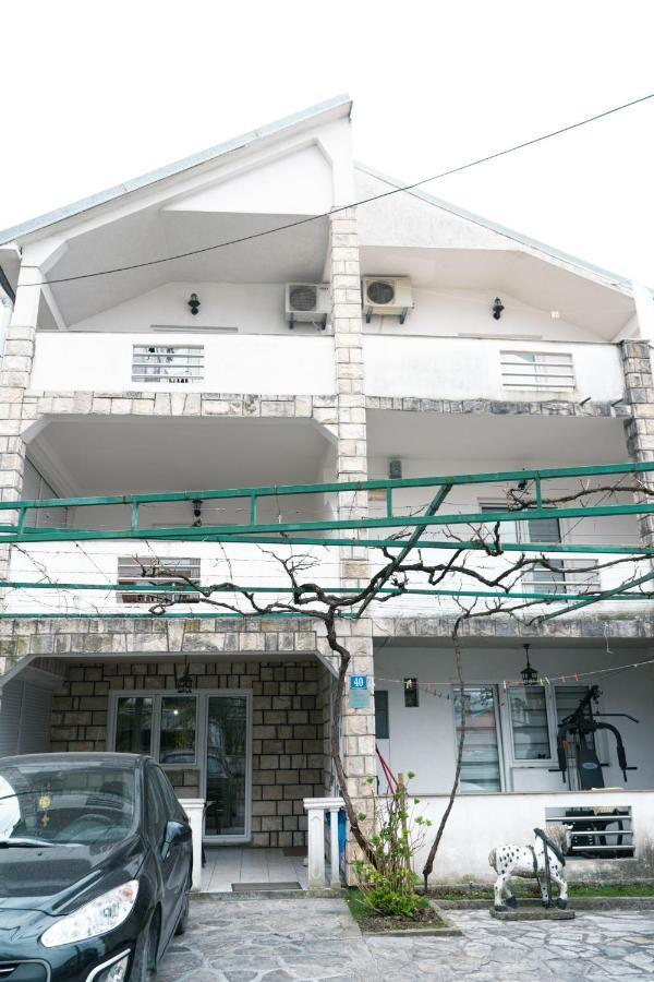 Apartments Marijana ติวัต ภายนอก รูปภาพ