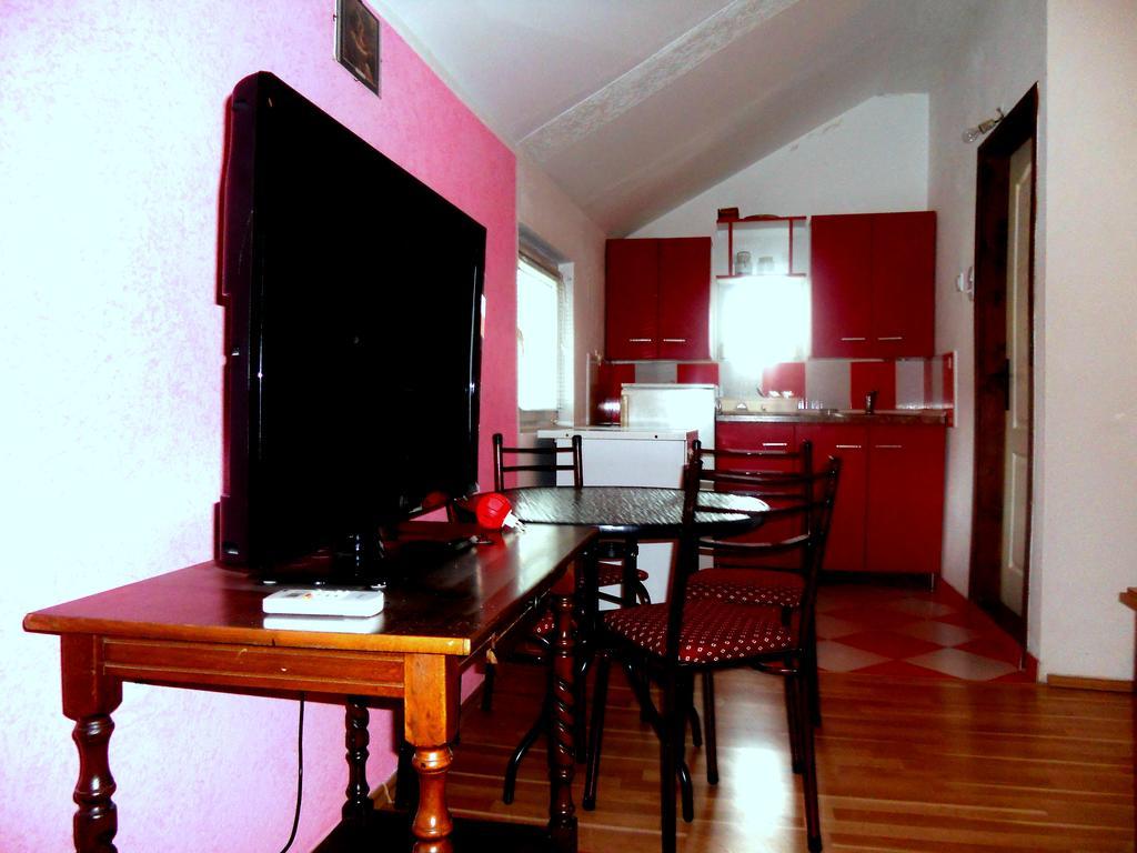 Apartments Marijana ติวัต ภายนอก รูปภาพ
